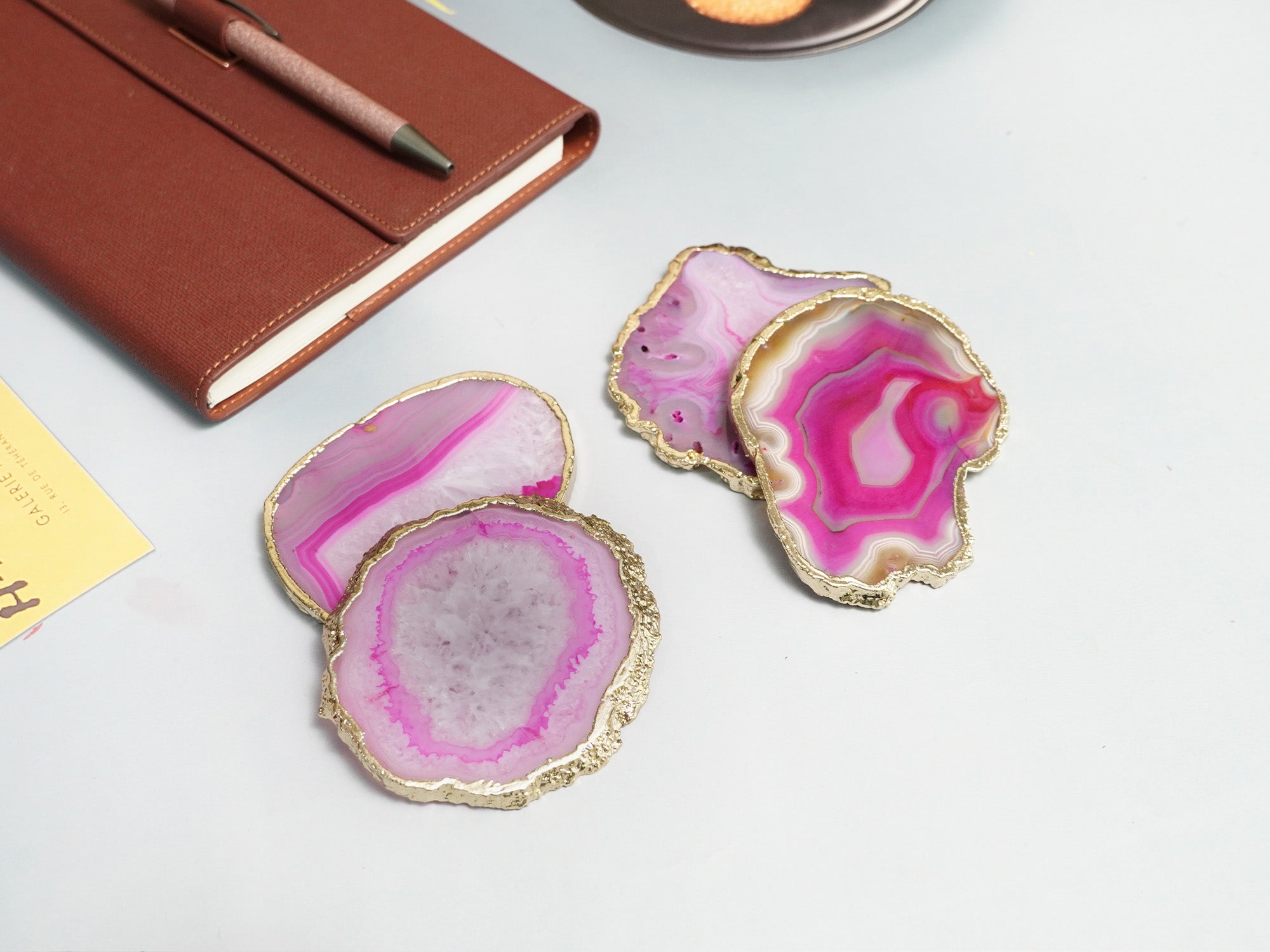 ESTONIA BIBELOT Agate Handcrafted Luxury Silver Plated Coaster (Circle, Galaxy Pink)
